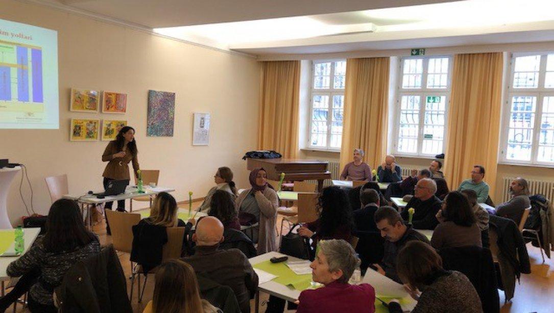 Mannheimda Schulamt Mannheim ile Türkçe Öğretmenleri Arasında  Yıllık Toplantı Yapıldı